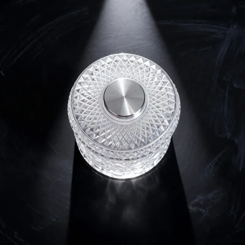 360° Spinning Star Cut Crystal Whiskey Glass - Image 2